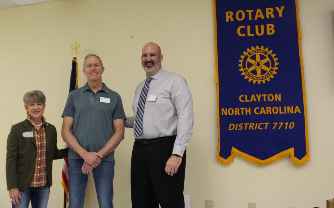 (L) to (R): Club President Tara Abernathy, Tommy Dinardo PHF +4, Rotary Foundation Chair Mike Mullins